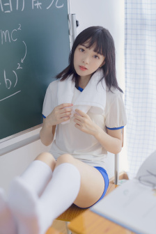 18禁女裸乳扒开腿网站视频