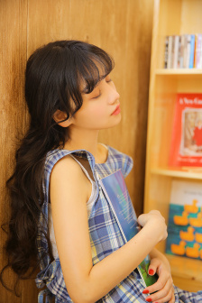 黑丝美女诱惑